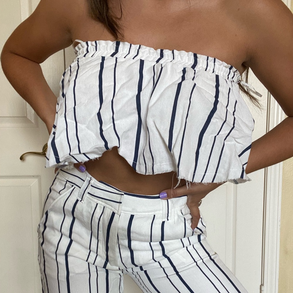Strapless crop top